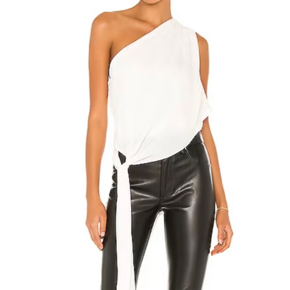 Krisa Revolve Clothing one shoulder tie top 
Cream 
XS 
NWT